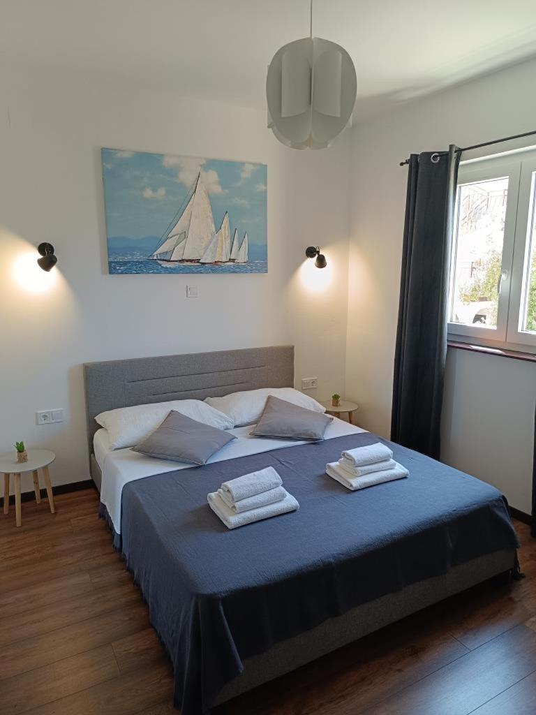 Apartment Dragana, Jezera, Island Murter Extérieur photo
